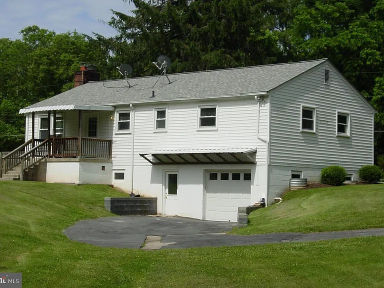 22333 Nicholson Farm Rd — Photo 2