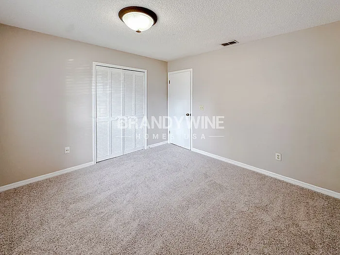 944 Old Mail Ln — Photo 23