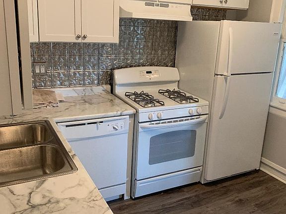 2nd image of 4537 N Marmora Ave #1