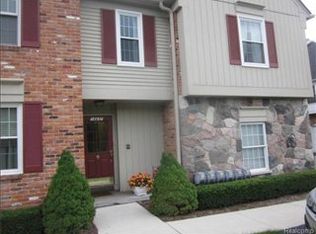 1665 Huntington Park APT F, Rochester Hills, MI 48309