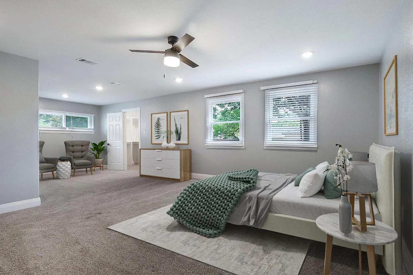 Spacious & renovated Preston Hollow home with big backyard — Photo 2