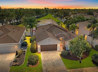 4407 67th St E, Bradenton, FL 34203