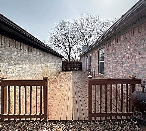 4th image of 1302 Cardinal Oaks Dr