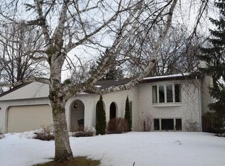 3546 Glen Oaks Ct, White Bear Lake, MN 55110