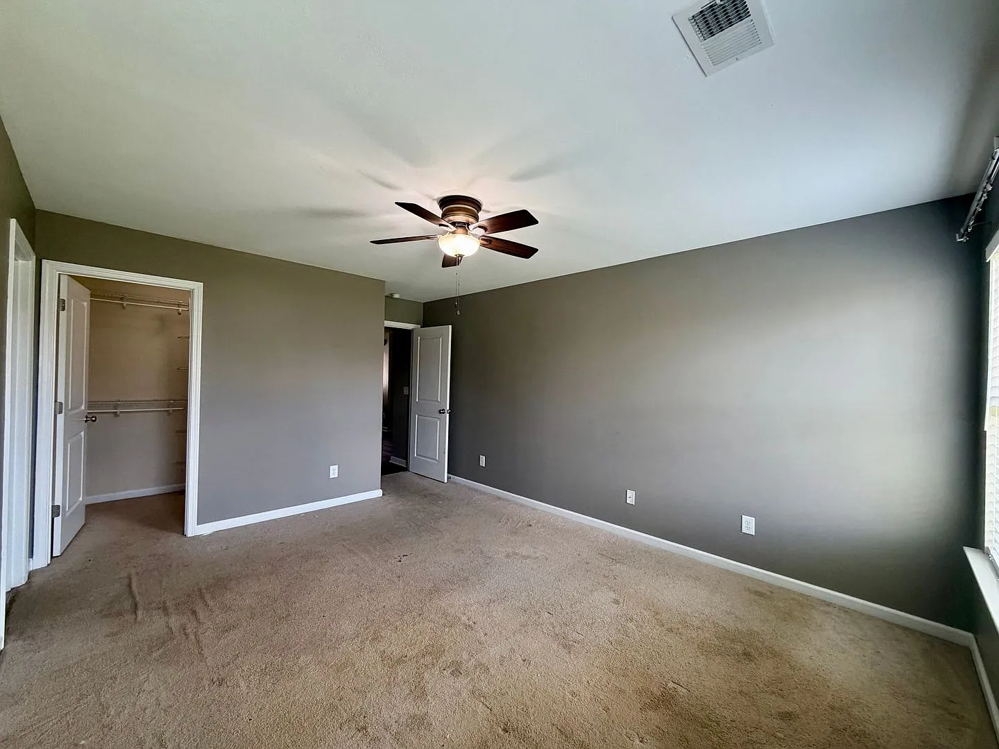 Single Story Home in Hunter's Crossing! — Photo 3