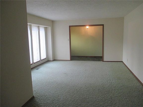 5th image of 2330 Morgan Dr