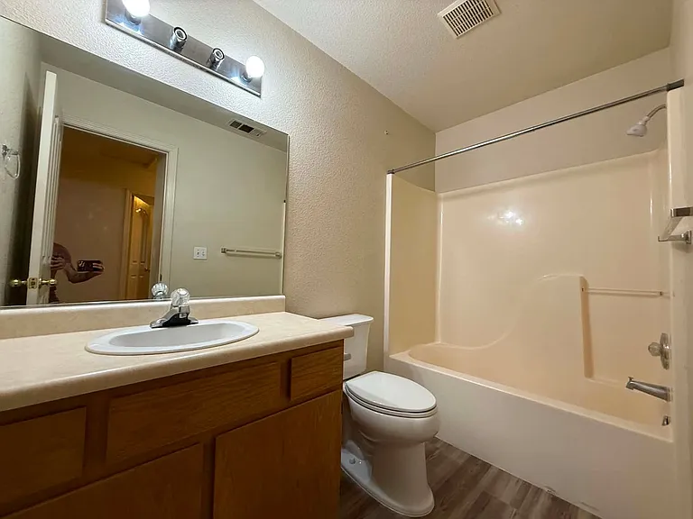 155 Derek Dr — Photo 15
