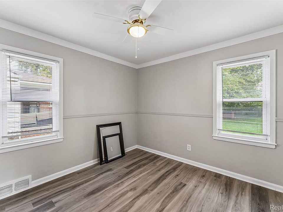 9990 Virgil Ave, photo 21
