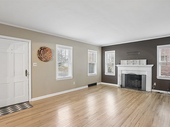 4th image of 4338 Franklin Ave