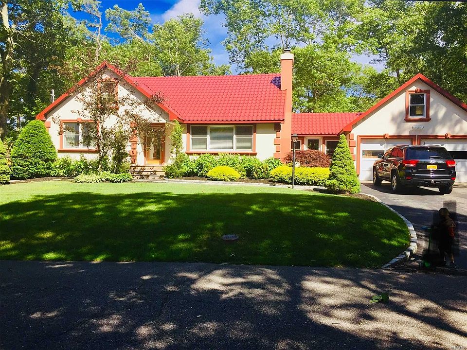 1st image of 67 Lakeview Dr