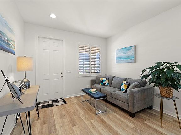 5th image of 9700 Foxhall Way Unit 1