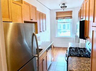 126 Spring St #2, Cambridge, MA 02141
