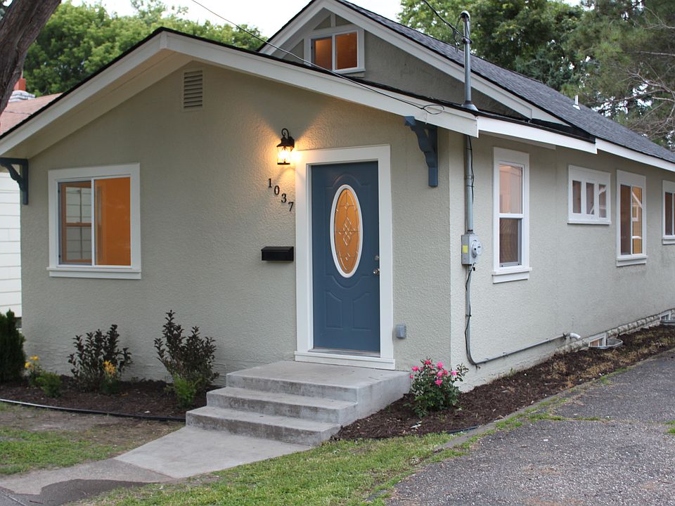 1st image of 1037 Gould Ave NE