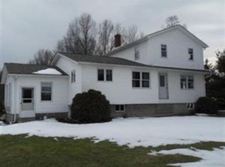 5694 Ensign Rd, West Farmington, OH 44491