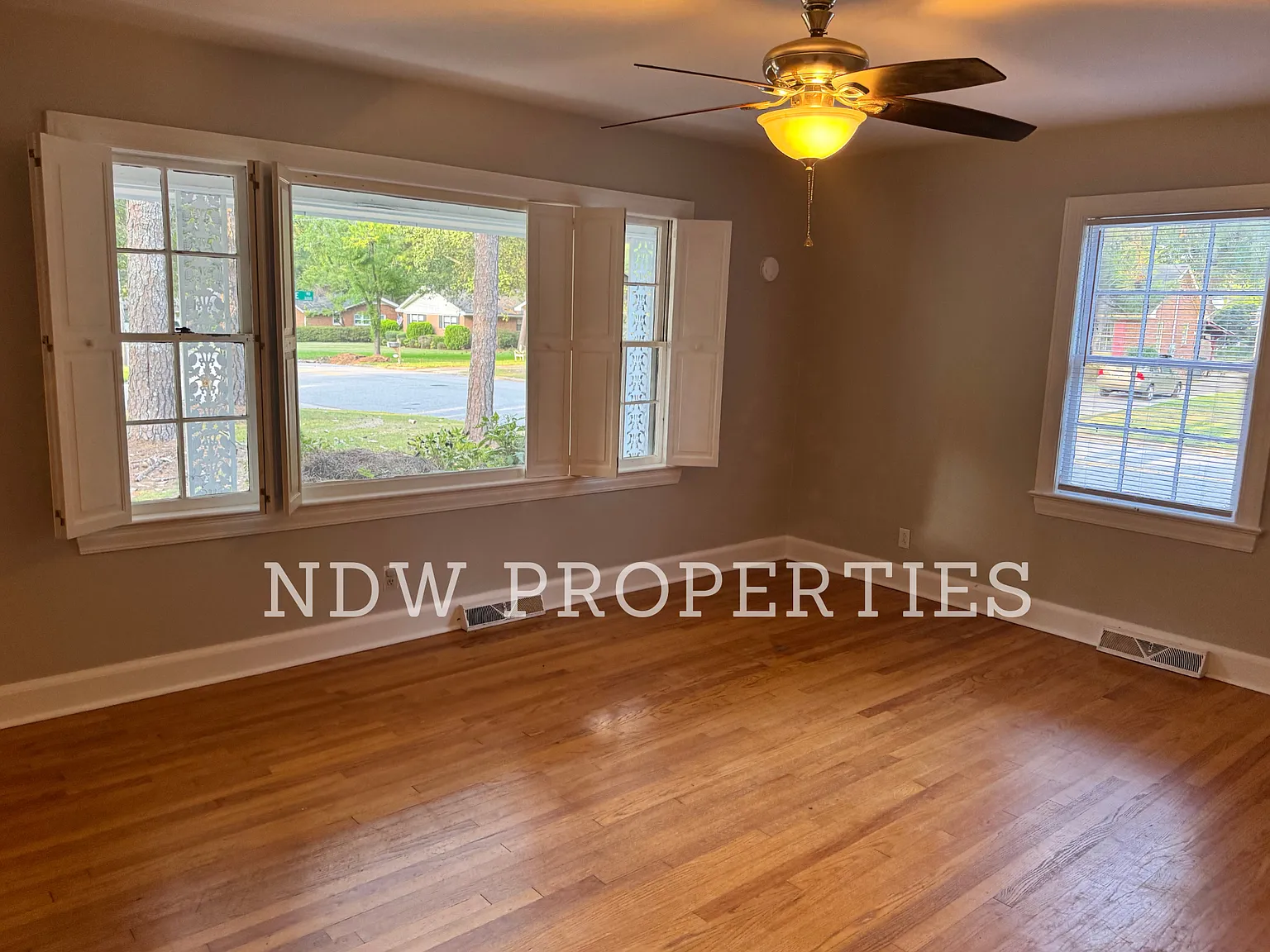 3 bed, 1437 sqft, $1,425 — Photo 3