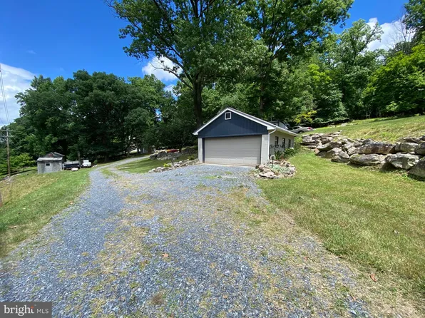 6445 Quinn Rd, Frederick, MD 21701