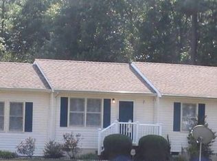 4354 Dragon Run Dr, Gloucester, VA 23149
