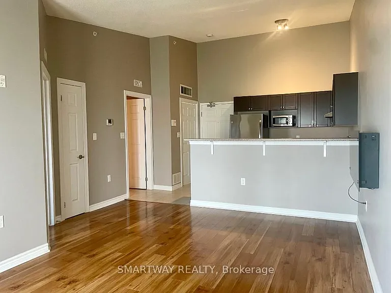 1360 Main St E #409 — Photo 5