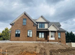 1406 Edenbridge Dr, Alcoa, TN 37701