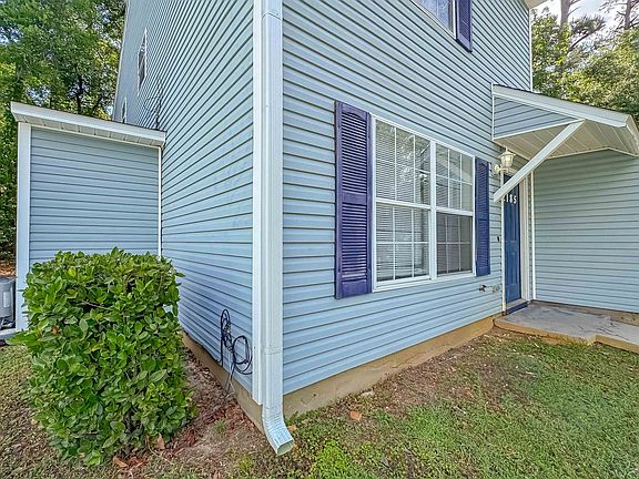 2nd image of 2185 Timberwood Cir S