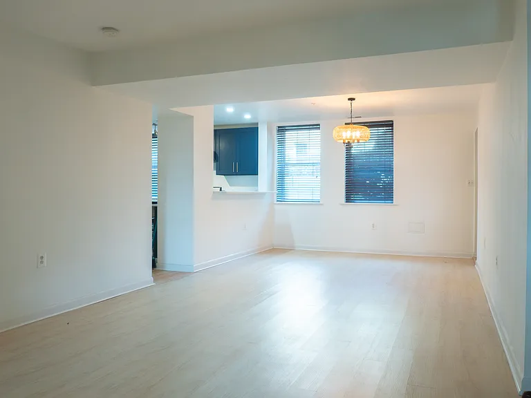 2300 18th St NE #2300 — Photo 5