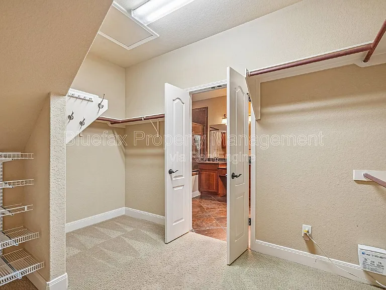 7654 Culebra Valley — Photo 22
