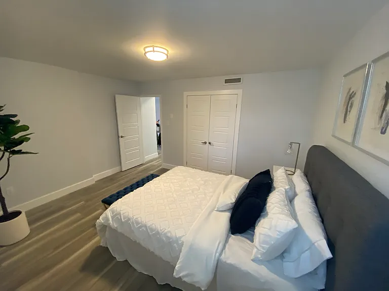 144 Lucan Ave #210 — Photo 5