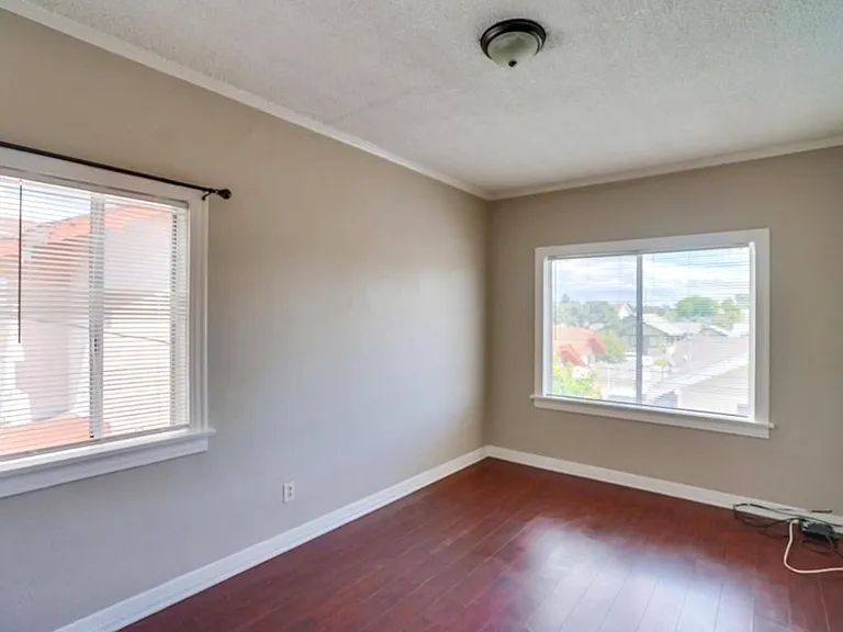 1359 Saint Louis Ave #1359 — Photo 7
