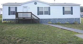 168 Rankin Cir front yard.jpg