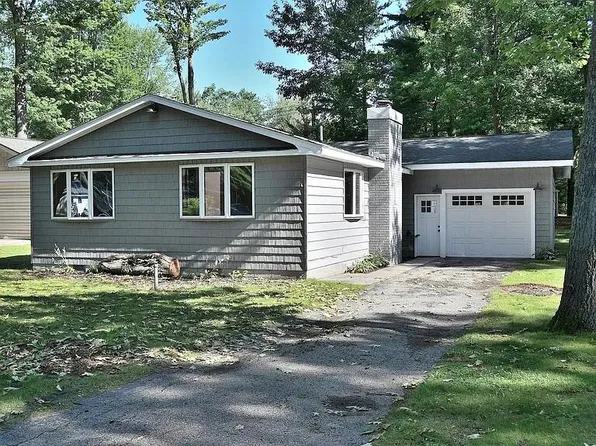 122 McDonald Dr, Houghton Lake, MI 48629