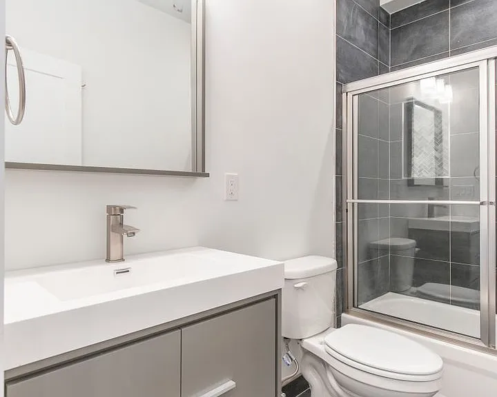 2412 Master St — Photo 4