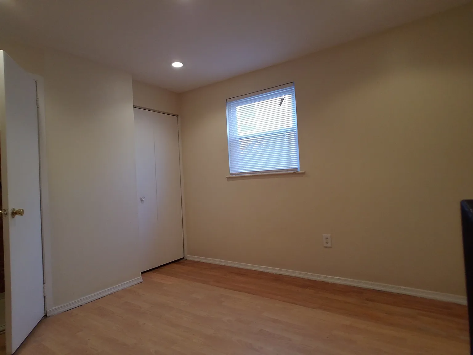 3 bed, 1134 sqft, $700 — Photo 1