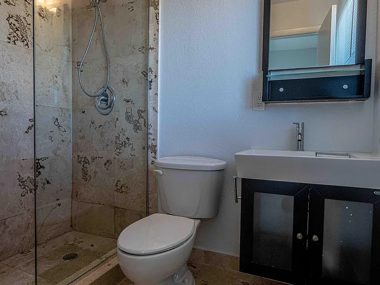 2180 Bay Dr #4B — Photo 18