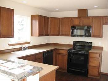 5th image of 203 Rocky Meadow Dr