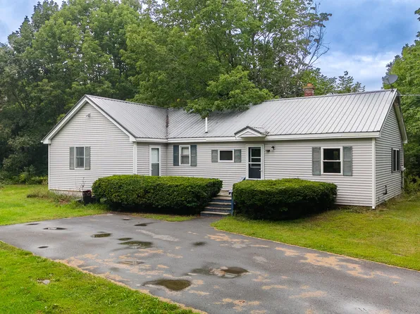 2254 Essex Street, Orono, ME 04473
