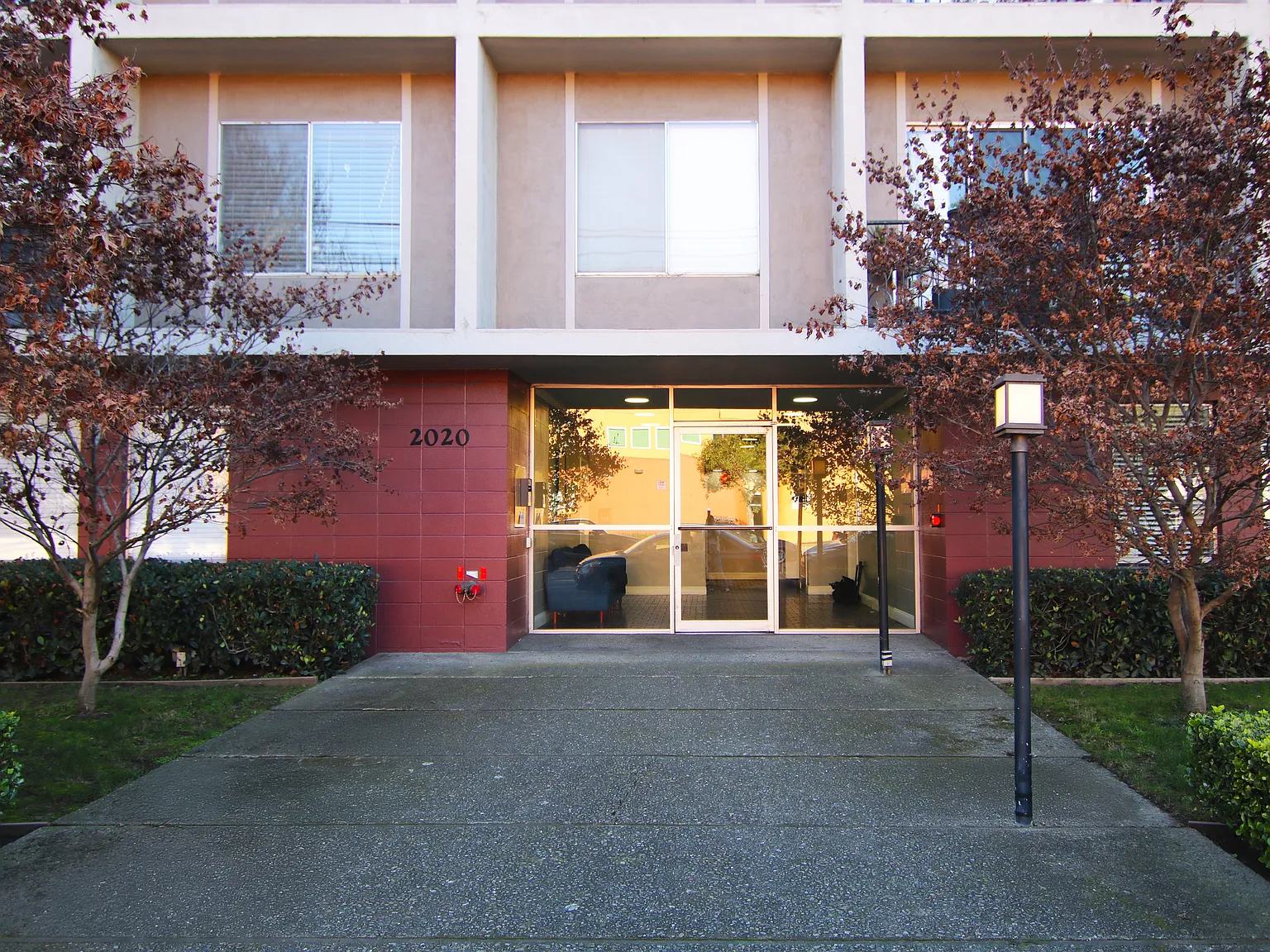 Three Crown Apartments — Photo 3