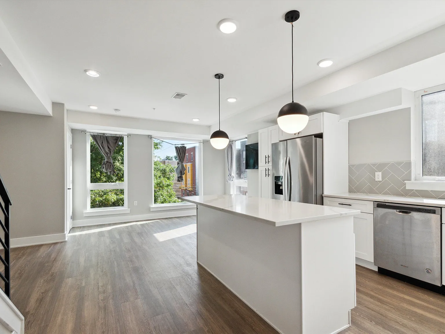 1739 Page ST Unit B — Photo 1