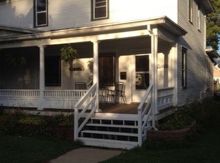 424 Elizabeth St, Baraboo, WI 53913