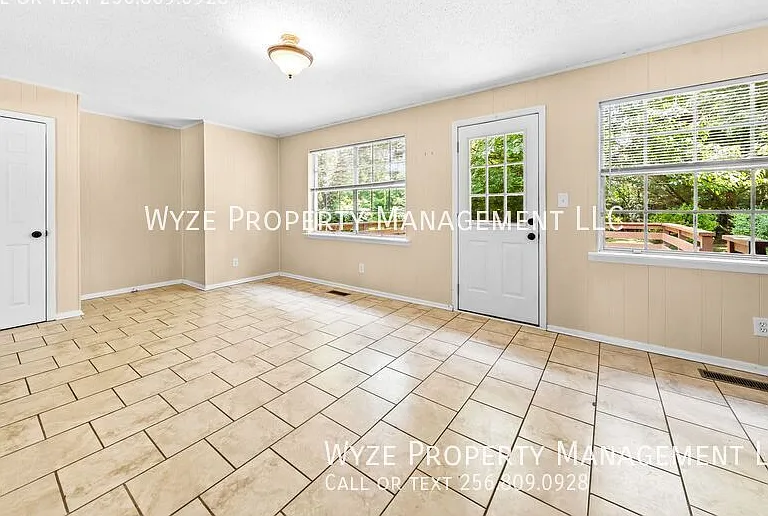 2213 Cecille Dr SW — Photo 24