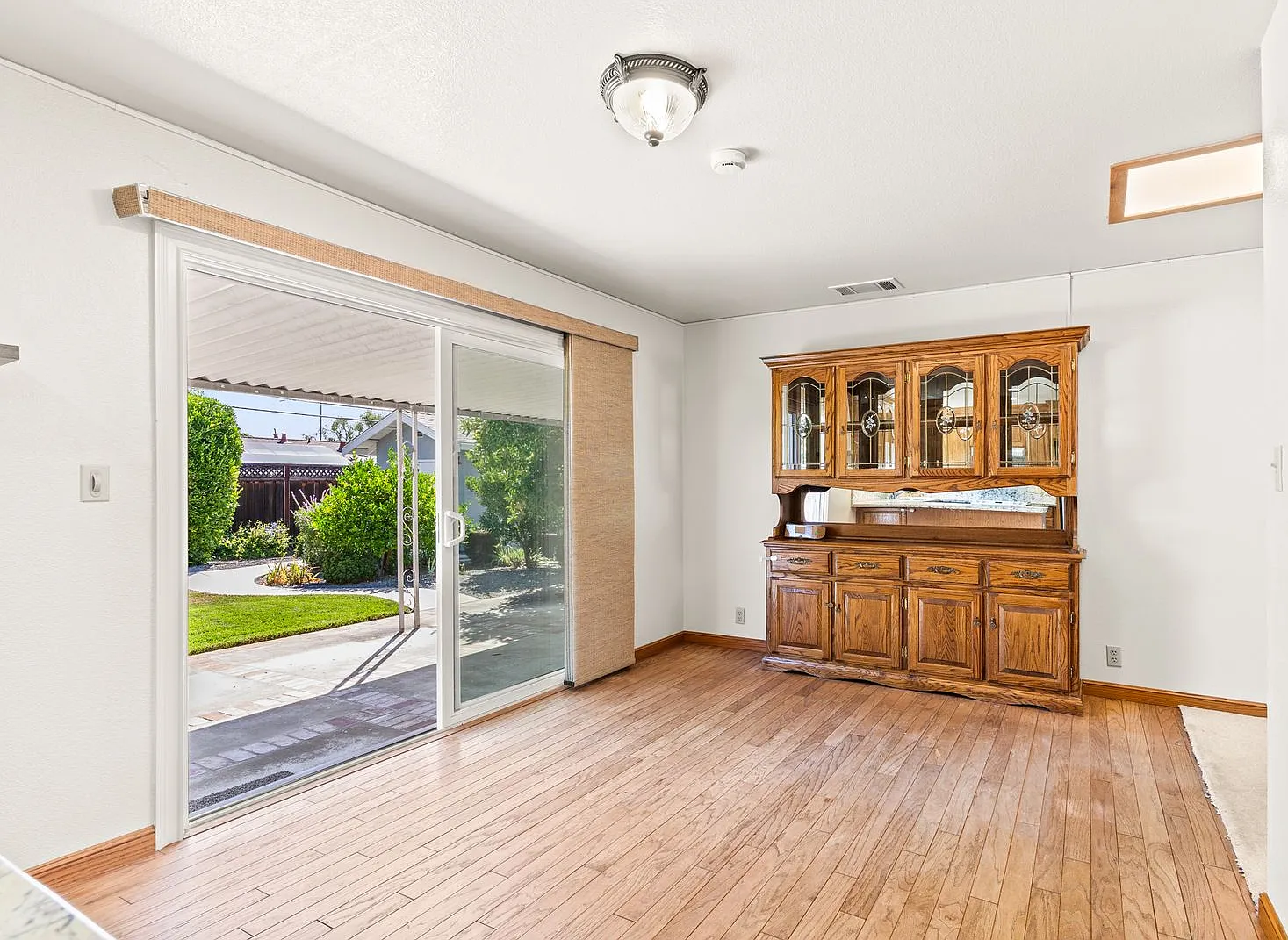 Charming West Dublin Home With an Expansive Backyard Oasis — Photo 3