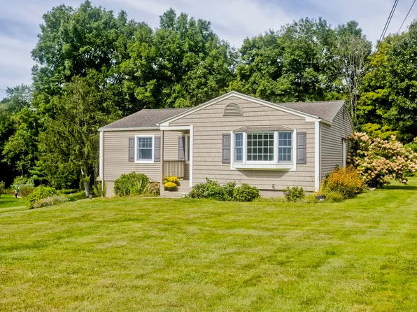 14 Echo Valley Dr, Hampden, MA 01036