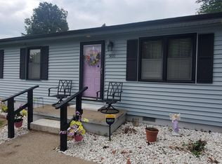 910 Starke Ave, Paducah, KY 42003