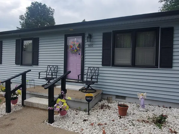 910 Starke Ave, Paducah, KY 42003