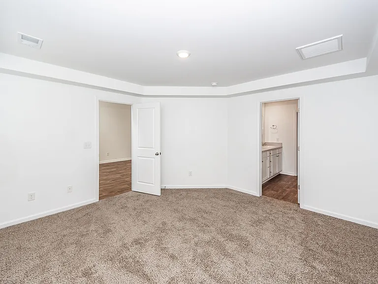 715 Hilchot Dr — Photo 19