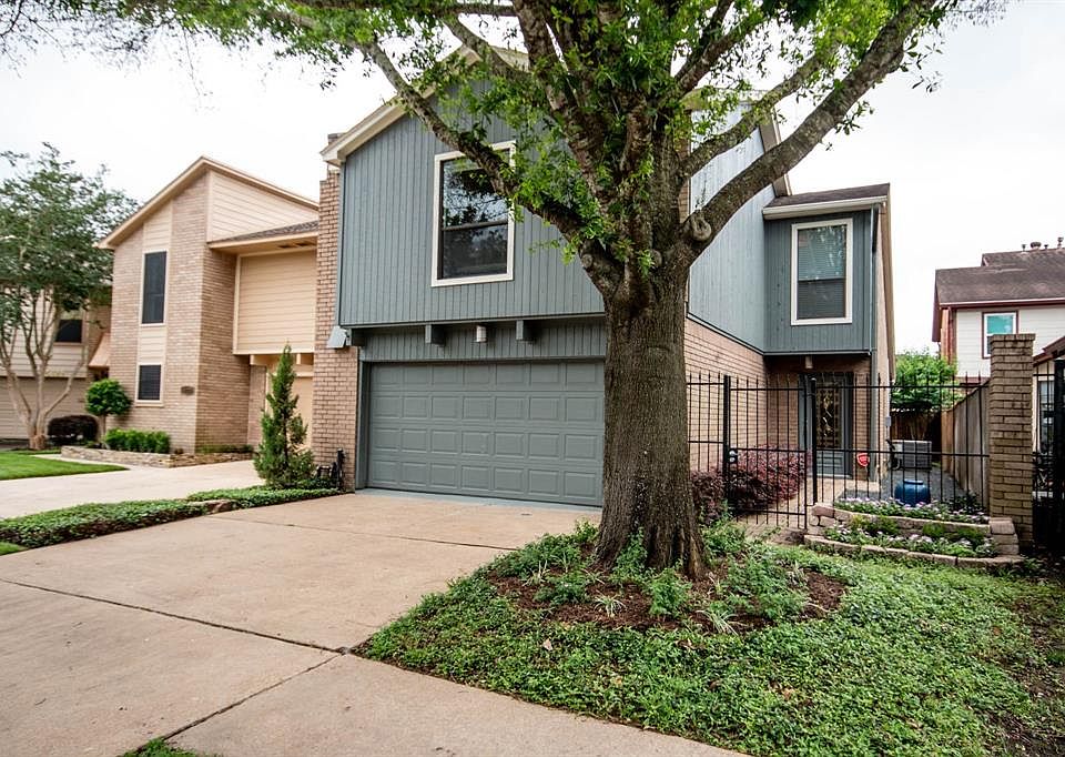 Beautiful Townhome in middle of bellaire