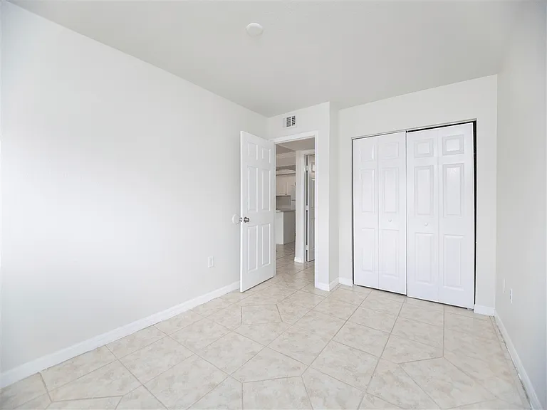 The Cove at 2950 — Photo 7