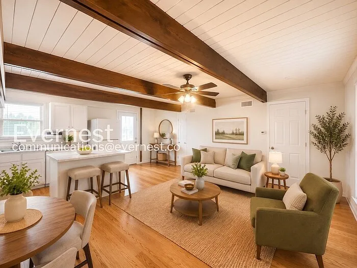 801 W Navarro St #A — Photo 2
