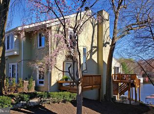 2009 Chadds Ford Dr, Reston, VA 20191