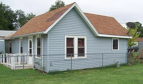 927 Mill St Photo 1