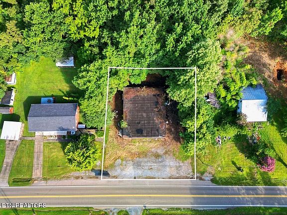 3rd image of 6165 Kingsport Hwy